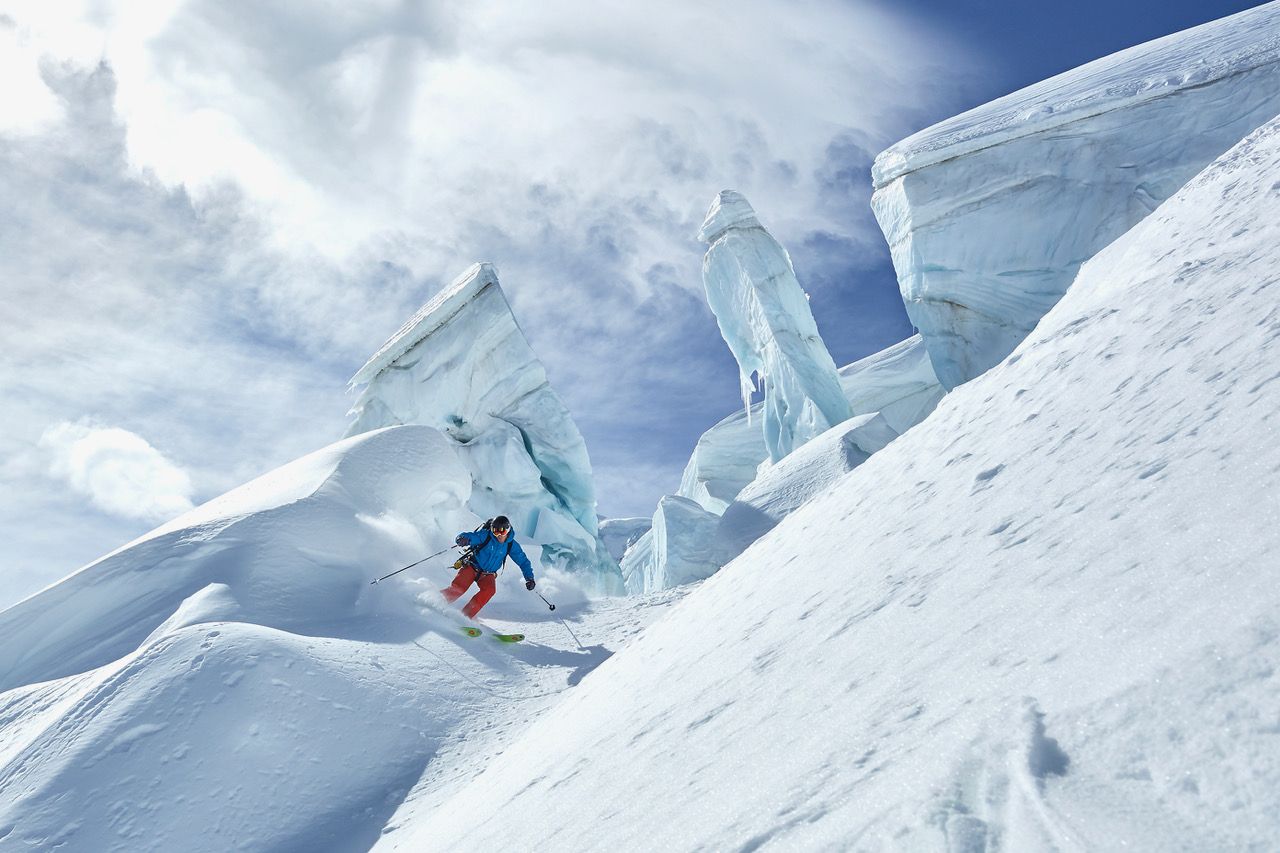 Chamonix Experience offers Vallee Blanche ski guiding from January till April.