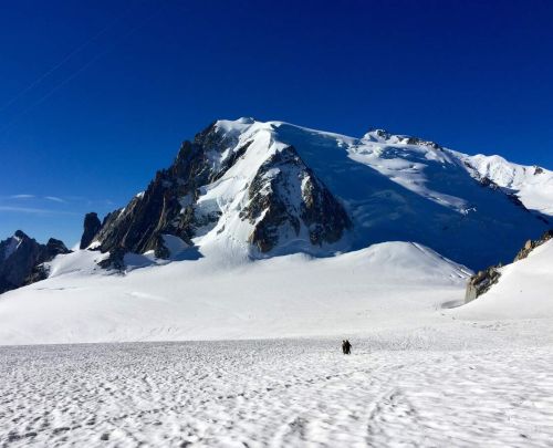 Vallee Blanche traverse with Mont Blanc du Tacul in the background