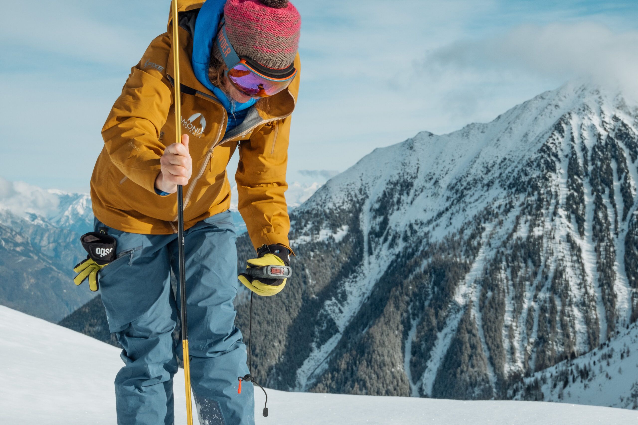 Transceiver search during the Chamex Avalanche Safety course