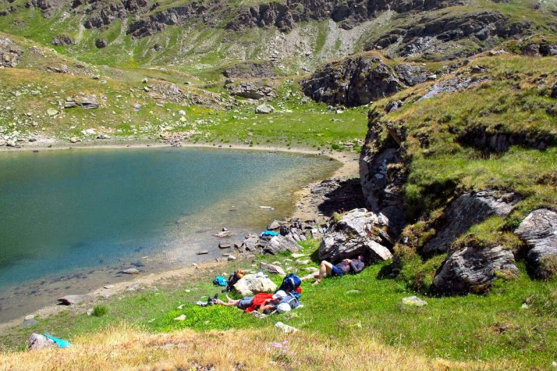 Hikers resting on the hot day, Chamonix hiking